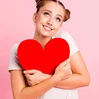 自分の人生に胸をときめかせている女性