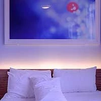 夜のベッド